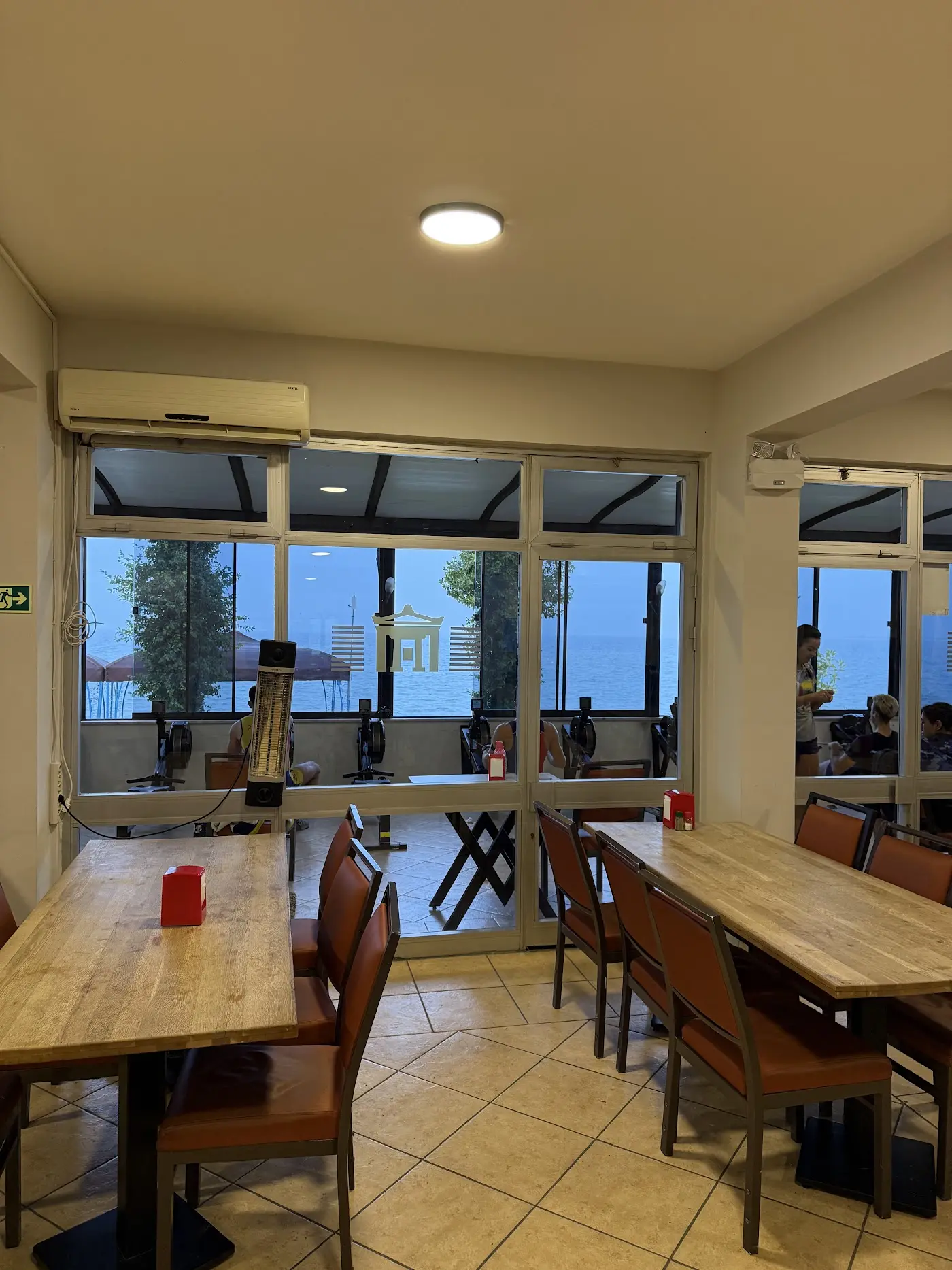 Cetem Kafe Restoran