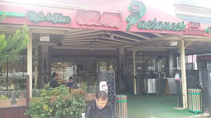 Özlem Pastanesi 4