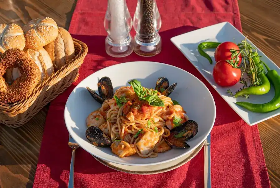 POLAT GLOBAL CAFE & RESTAURANT fotoğraf 2