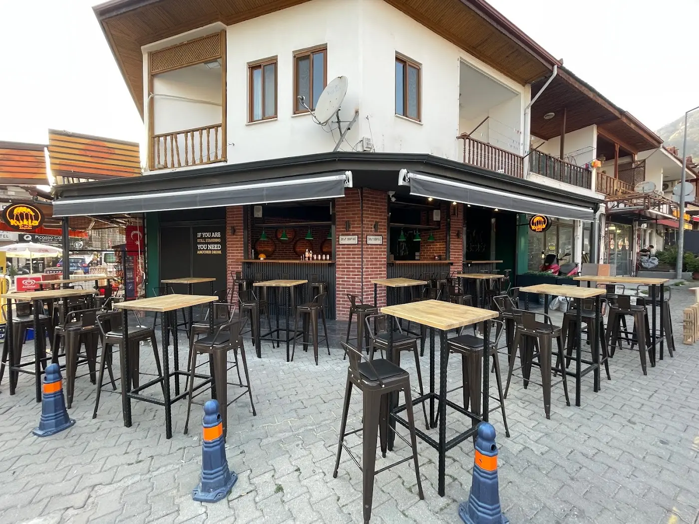 Kukla Pub Akyaka