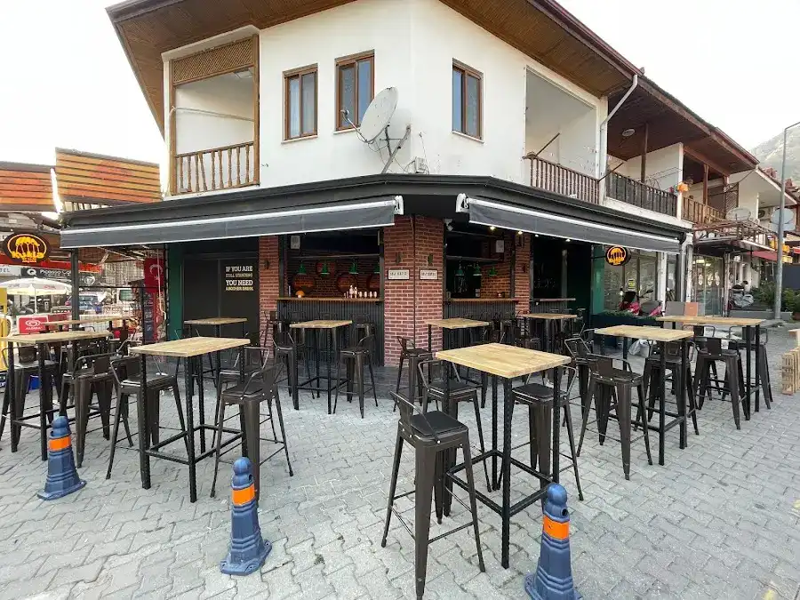 Kukla Pub Akyaka