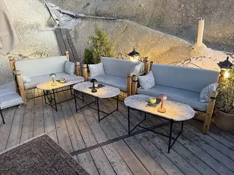 Kaira Rooftop Bar & Restaurant