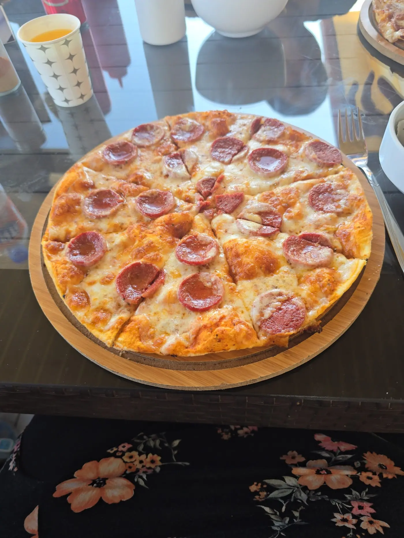 Bilen pizza fotoğraf 3