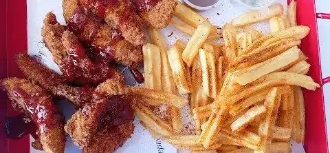 BUFFLES'S fried chicken & burger fotoğraf 3