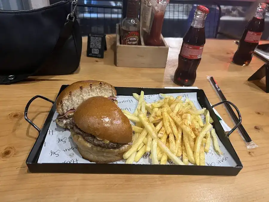 Hasan Şef Burger & Patisserie House fotoğraf 3