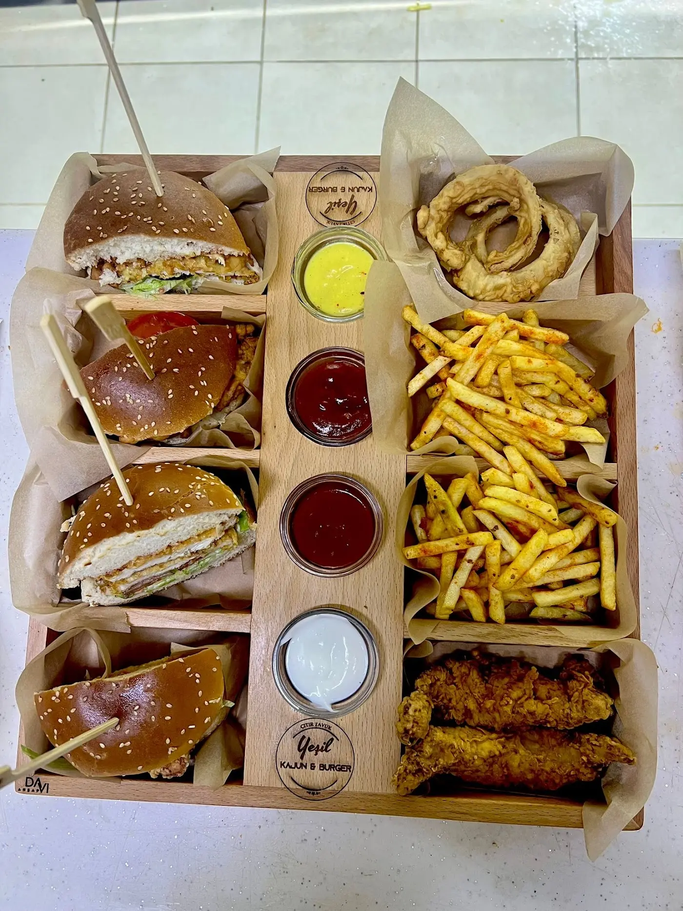 Yeşil Kajun&Burger fotoğraf 3