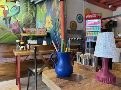 Pal's Pizza Restaurant fotoğraf 3