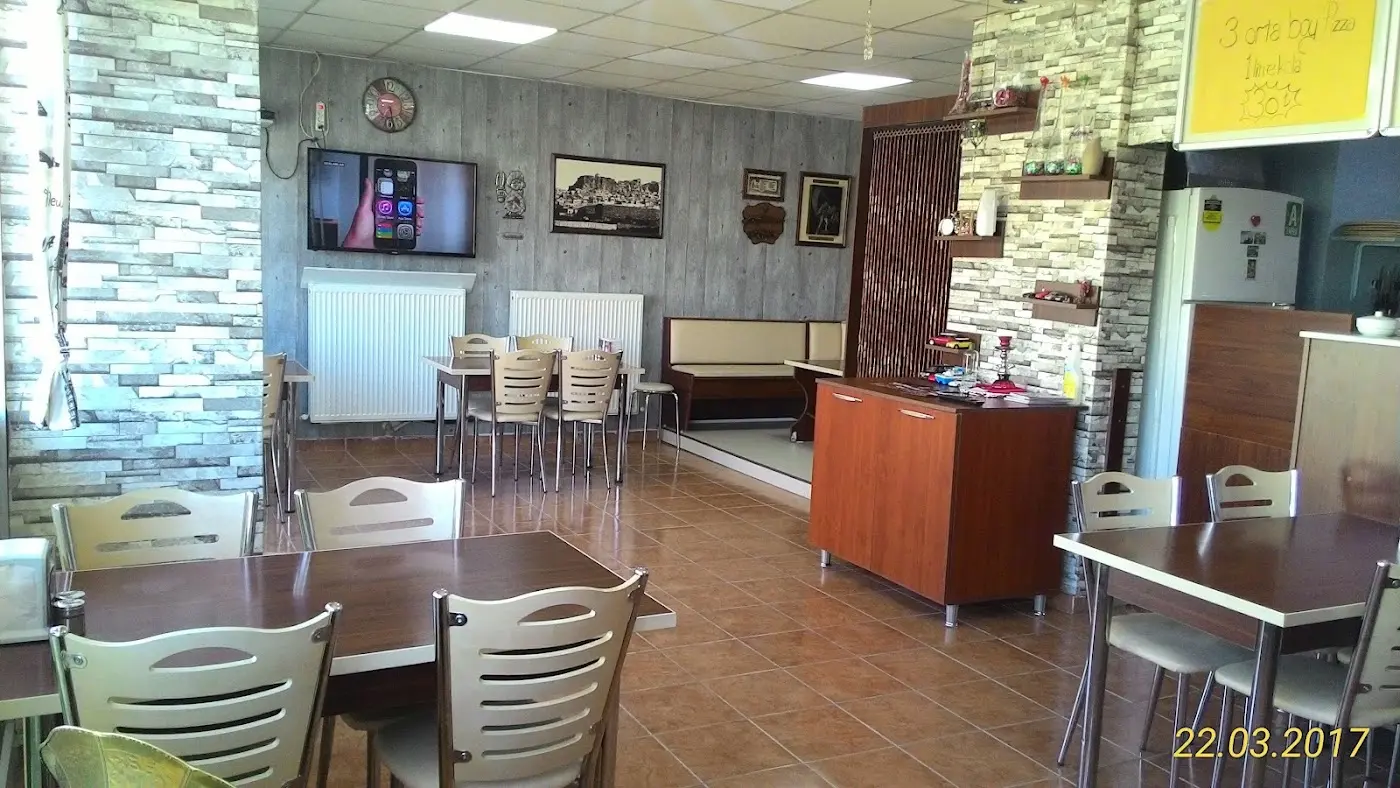 Pizza Milano & Makarna