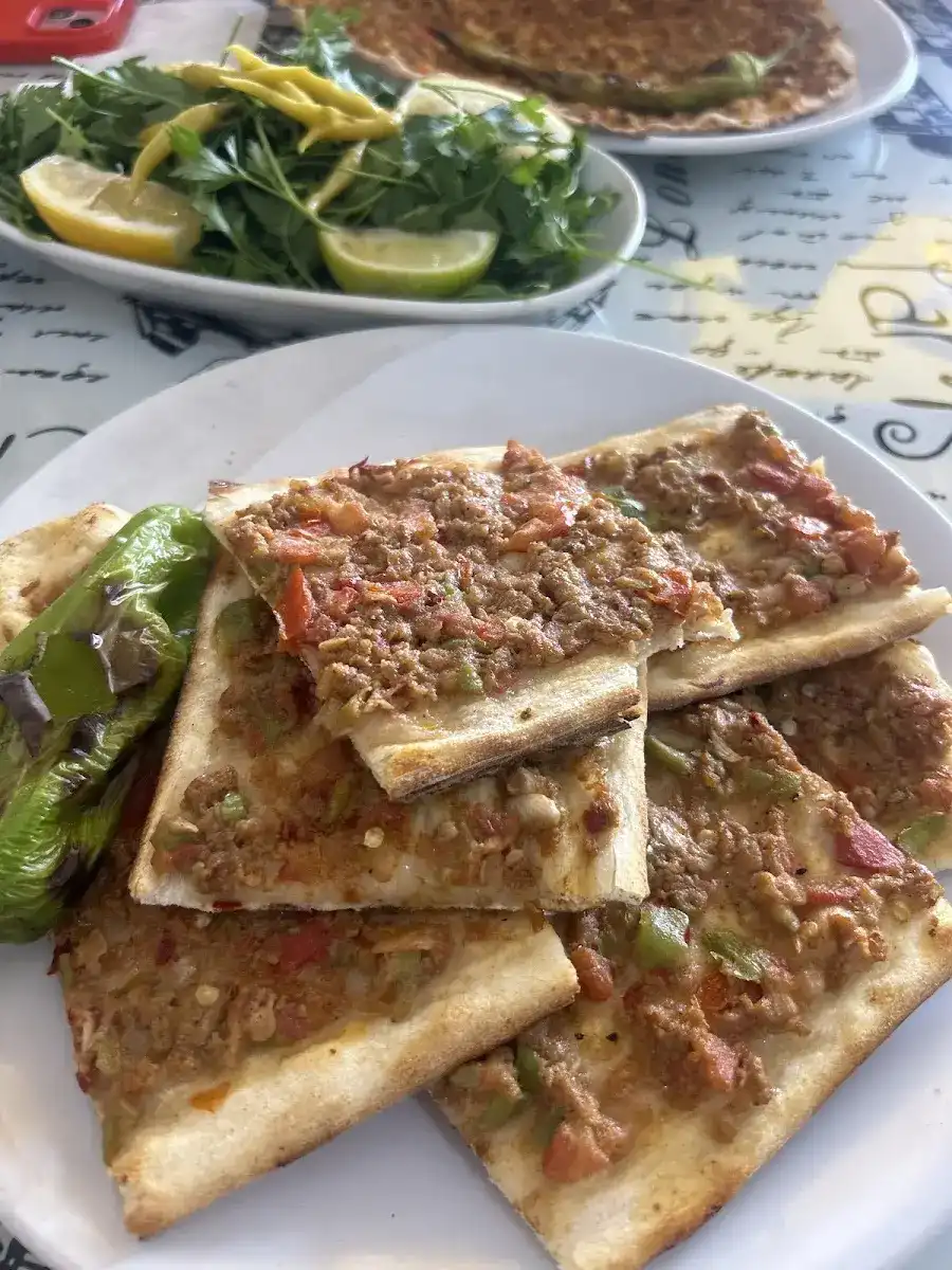 Gülhanım Pide Lahmacun Salonu fotoğraf 3