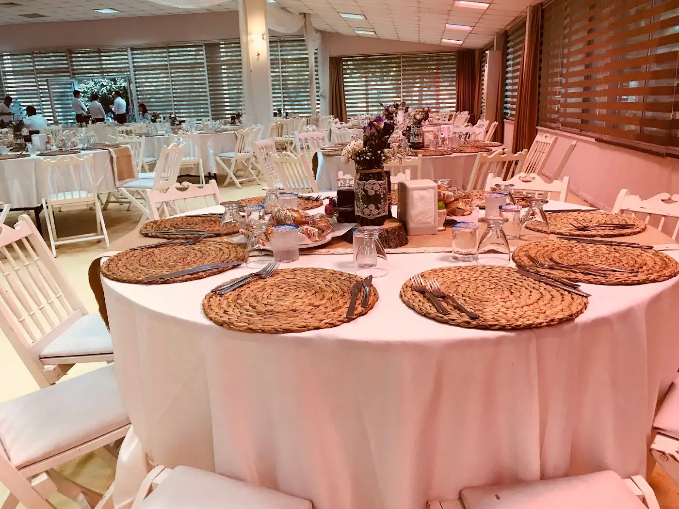 Nehirland Country Club Restoran