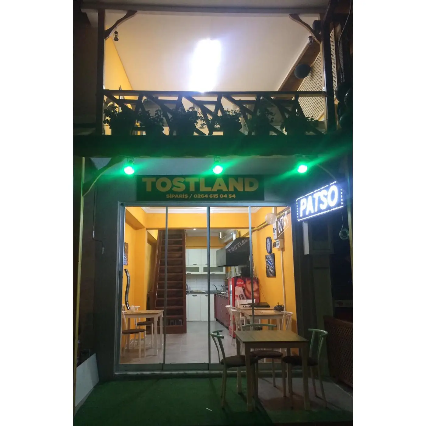 Tostland Sokak Lezzetleri