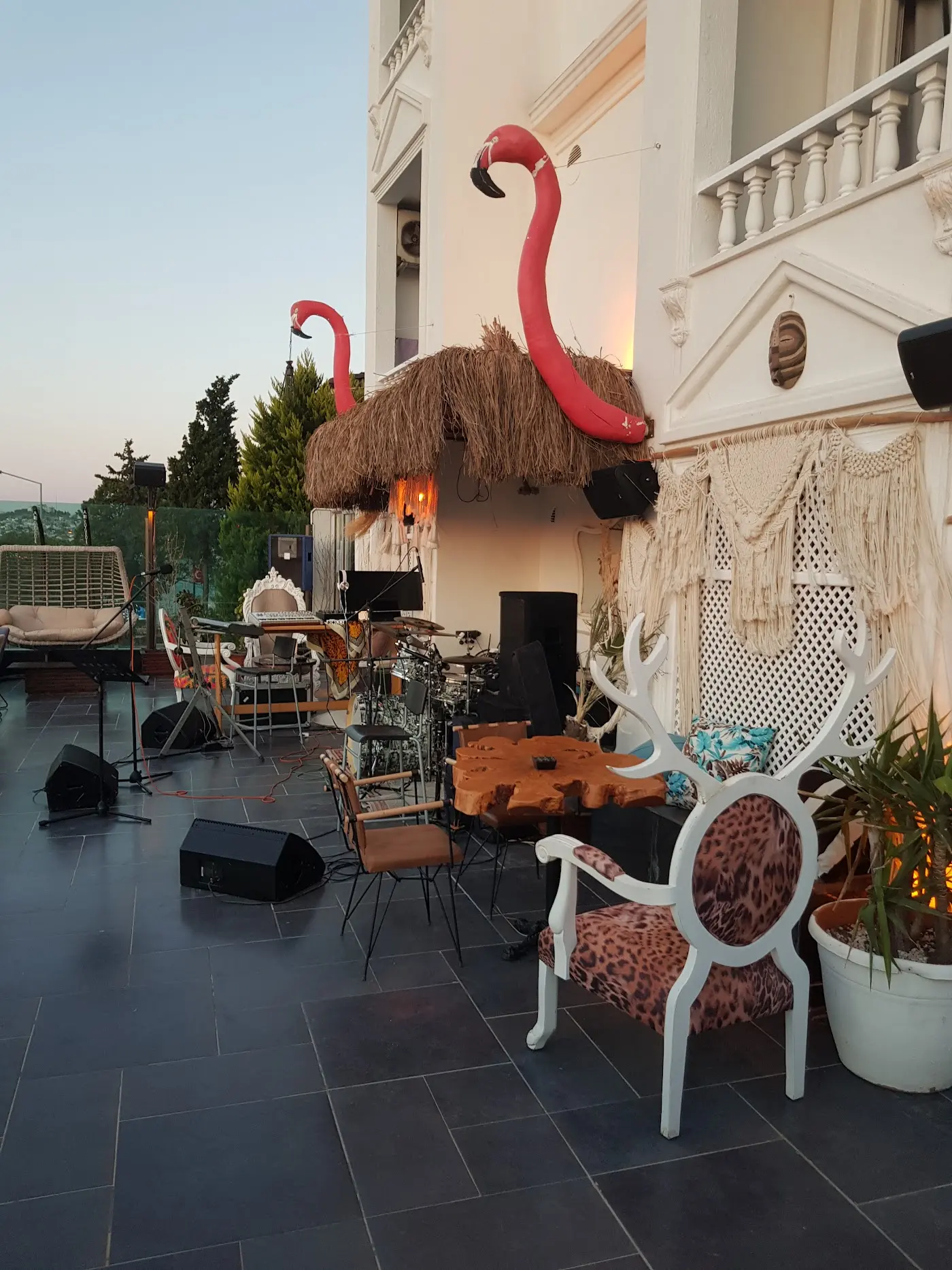 Ayvalık Kafası Roof