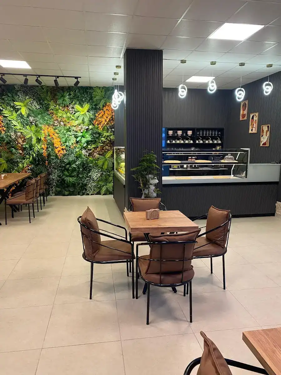 valeria cafe