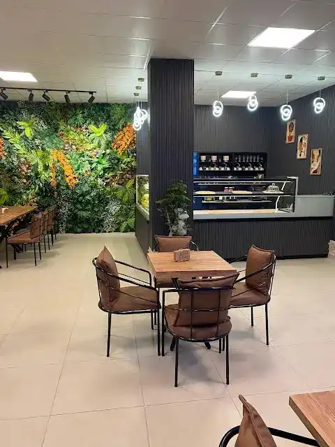 valeria cafe