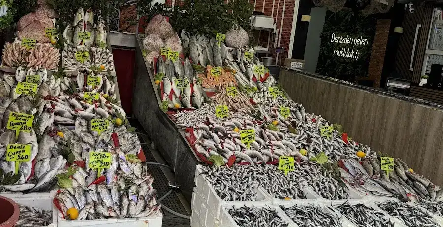 Emir Balık Market & Balık Pişiricisi & Restaurant fotoğraf 2