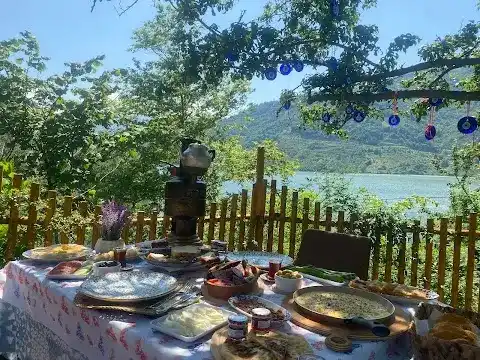 Dereiçi Yayin Ve Alabalik Tesisleri