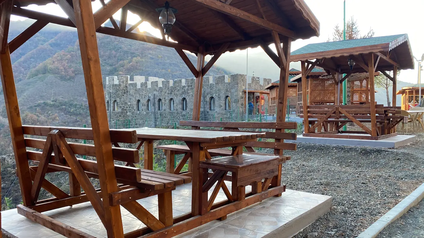 Kale Restaurant