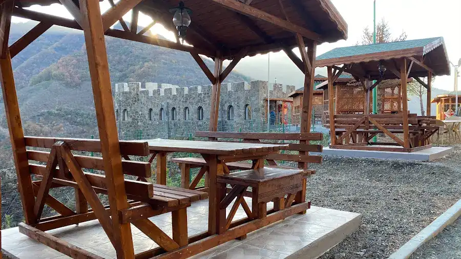 Kale Restaurant