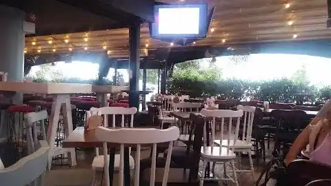 Garage Street Food Bar
