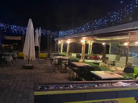 Çamlık Plajı ve Tatil Evleri
