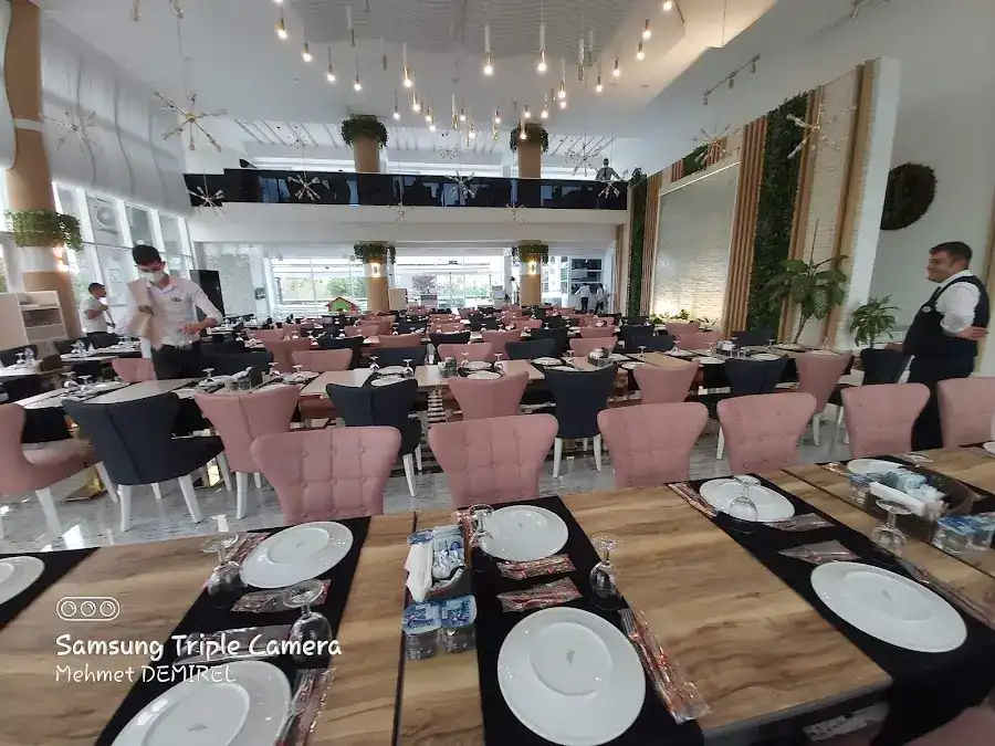 Göl Restaurant
