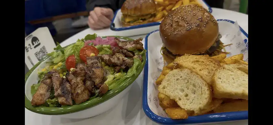 BurgerTower56'lar fotoğraf 2
