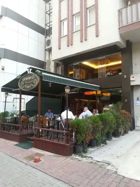 Münevver Cafe