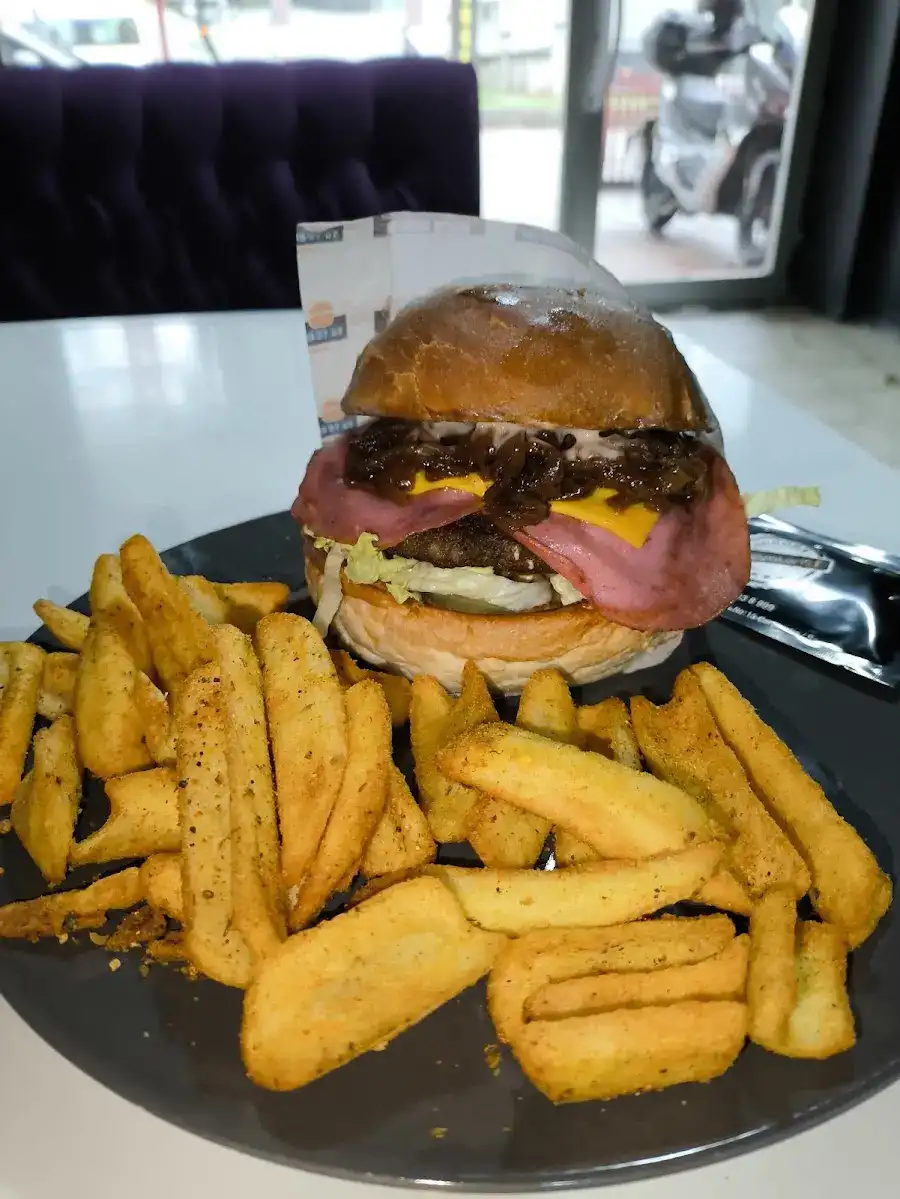 Kapsalons Burger Çarşamba fotoğraf 2