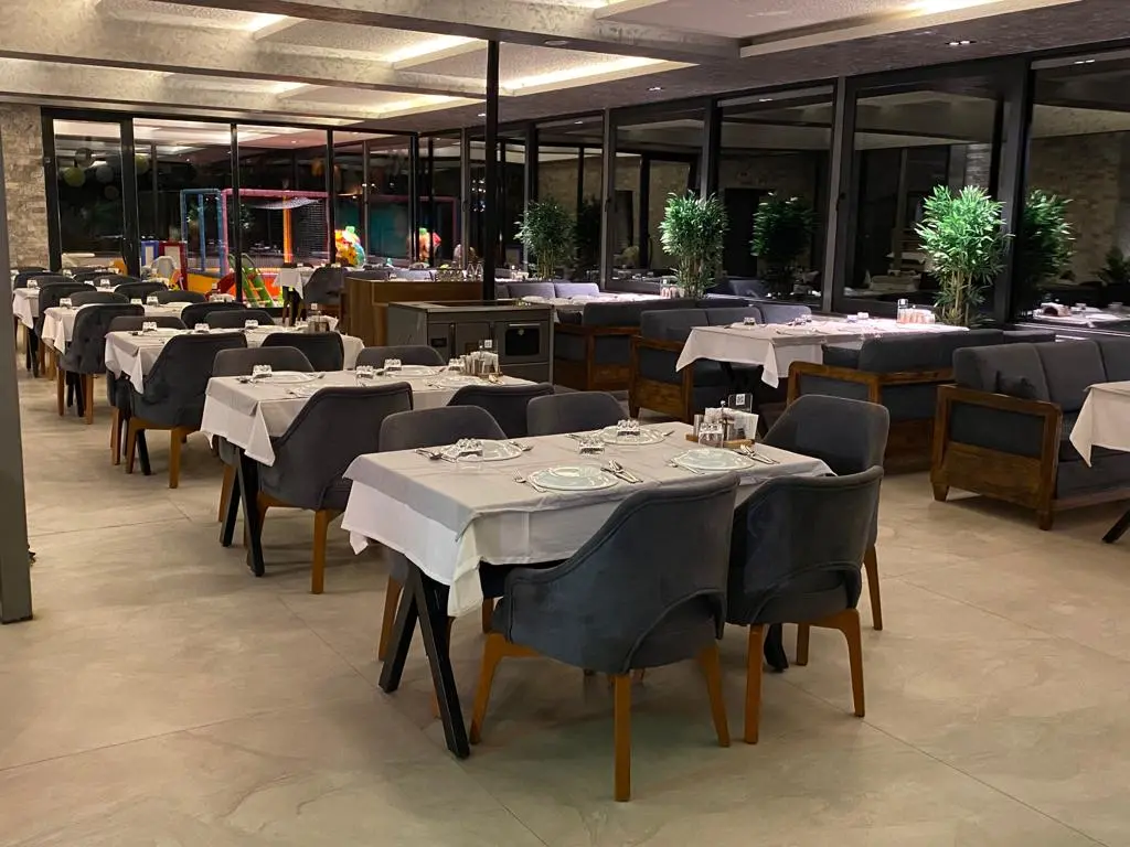Yeşiloğlu Restaurant Çakallı