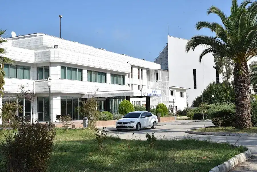 Omtel Hotel & Resort & Wedding