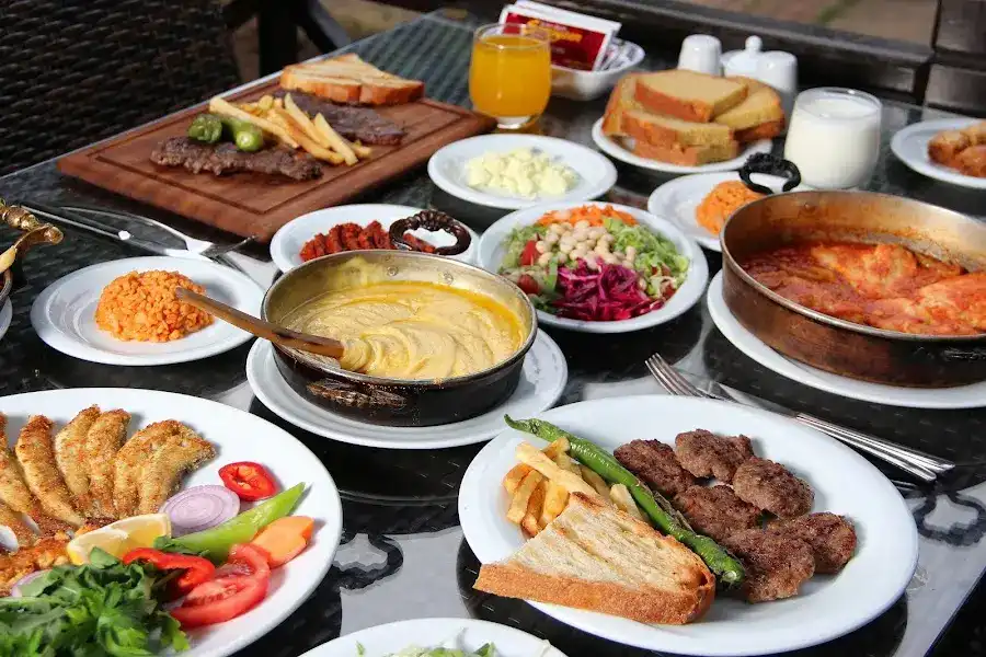 Saray Restaurant Duruşehir fotoğraf 3