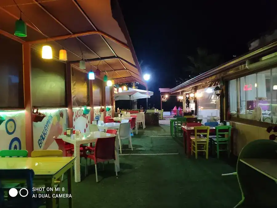 Aksi Cafe
