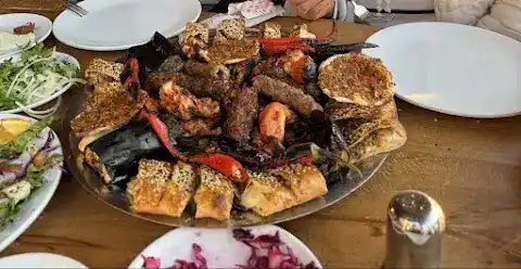 beyaz saray et ve balık lokantası -mehmet usta fotoğraf 3