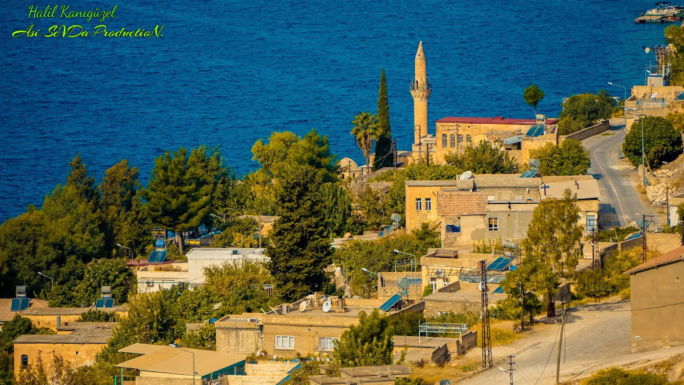 HALFETİ SAKLI CENNET
