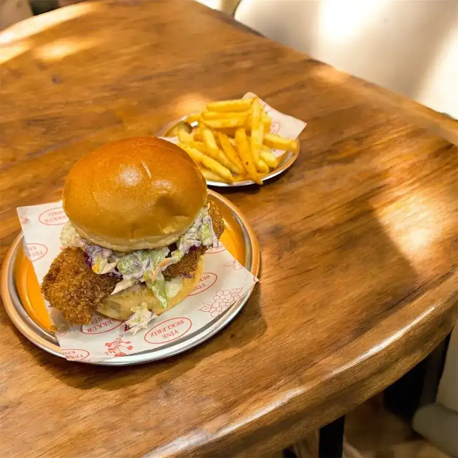 HK BURGER fotoğraf 3