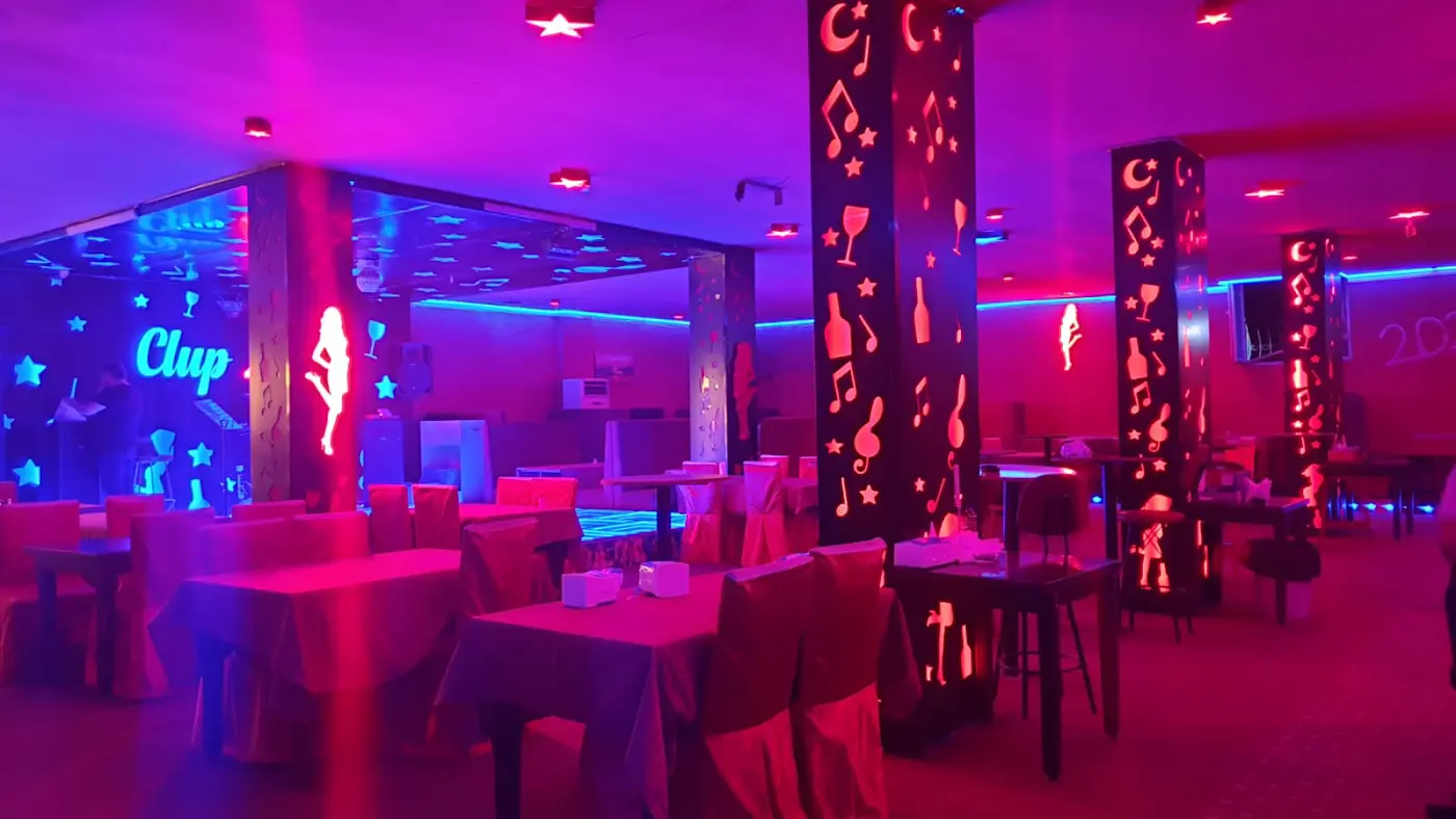 Pavyon Gazino Clup 46 Kapaklı