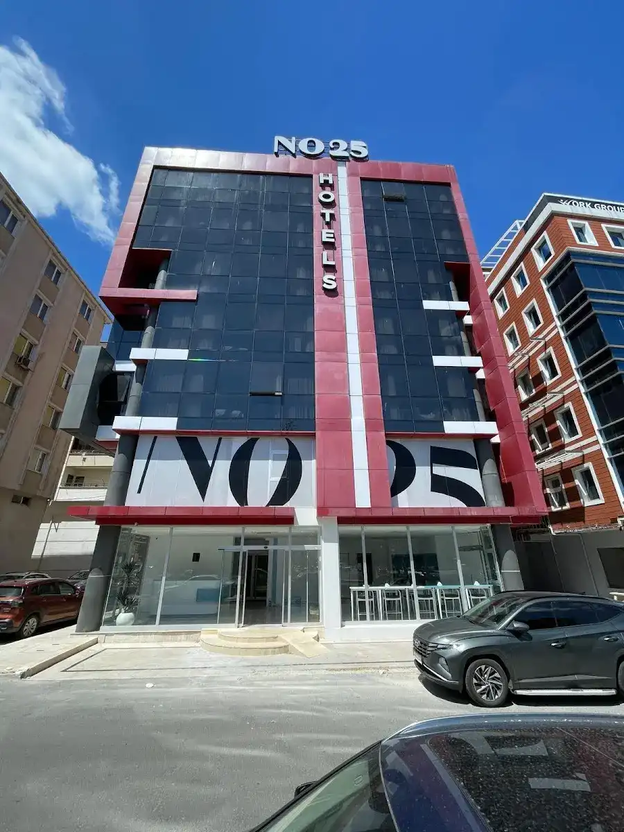 No 25 Hotels