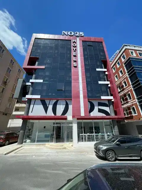 No 25 Hotels