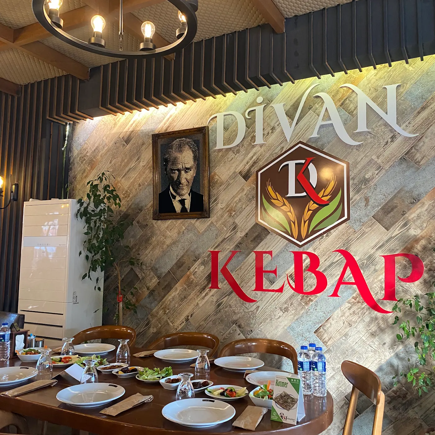 DİVAN KEBAP KAPAKLI
