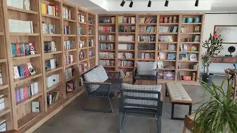 Han Kitap&Kahve