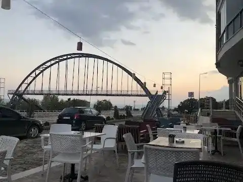 Kahverengi Kafe