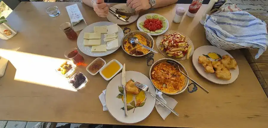 Mermer Köyevi ( Köy Kahvaltısı, Gözleme ,Köfte) fotoğraf 3