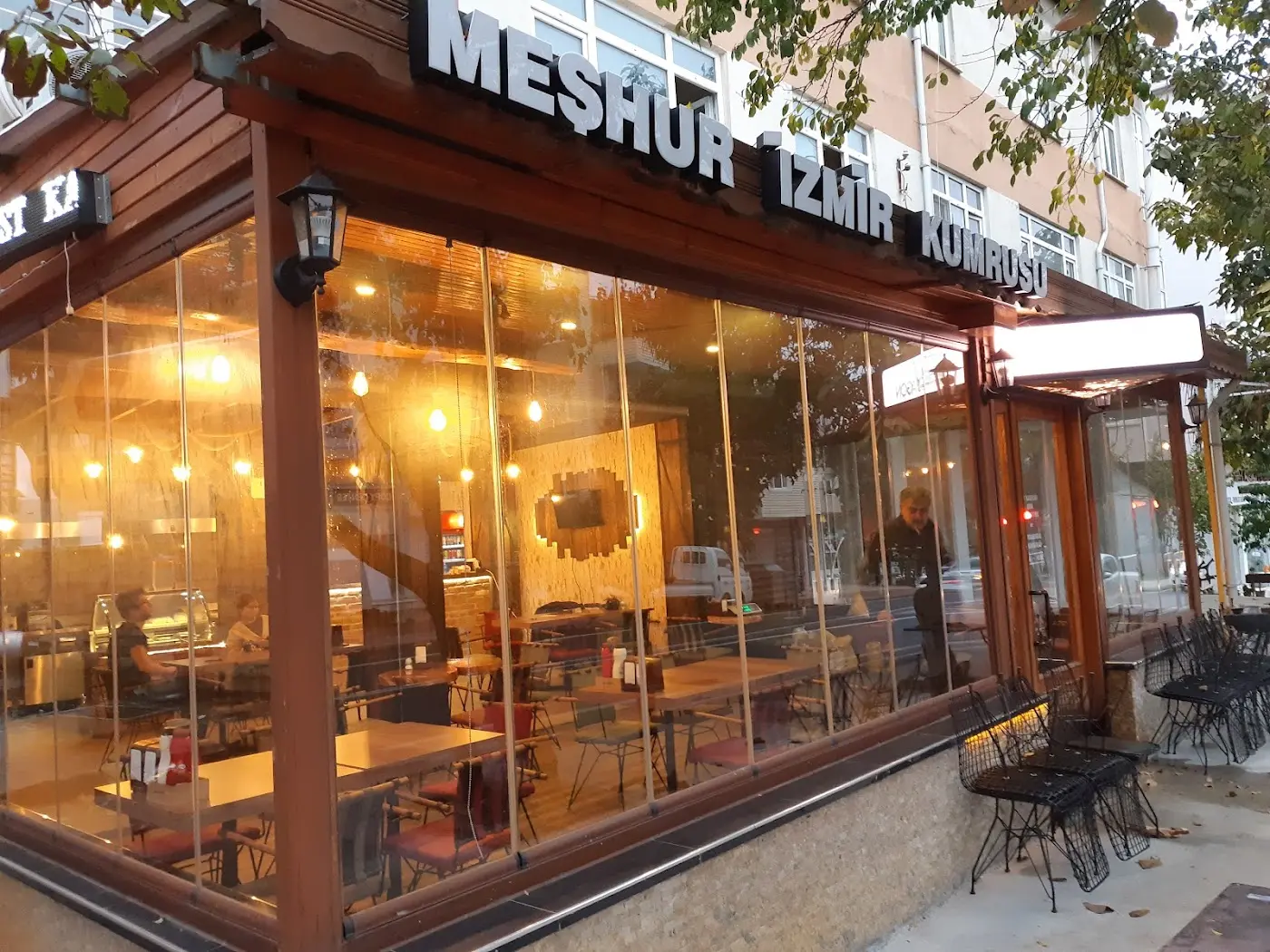 Vagon Meşhur İzmir Kumrusu