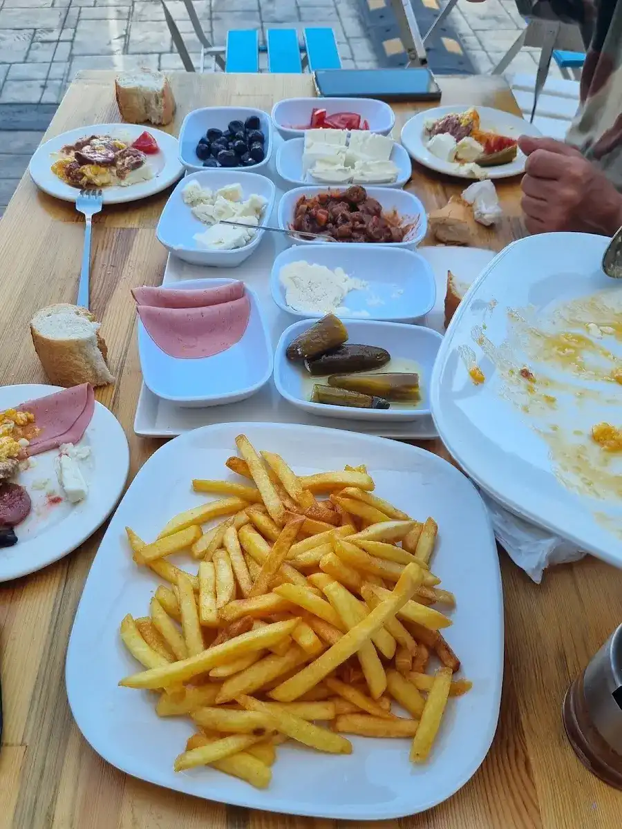 Alya 59 döner fotoğraf 2