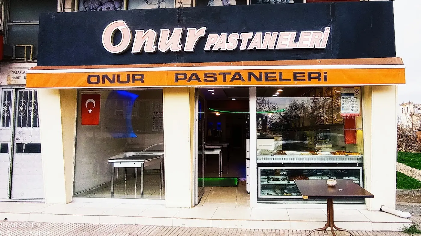 Onur Pastanesi