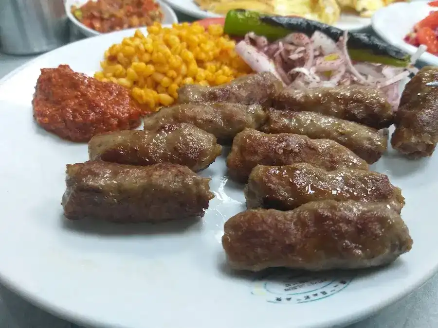 Bayraktar Köfte Salonu fotoğraf 2
