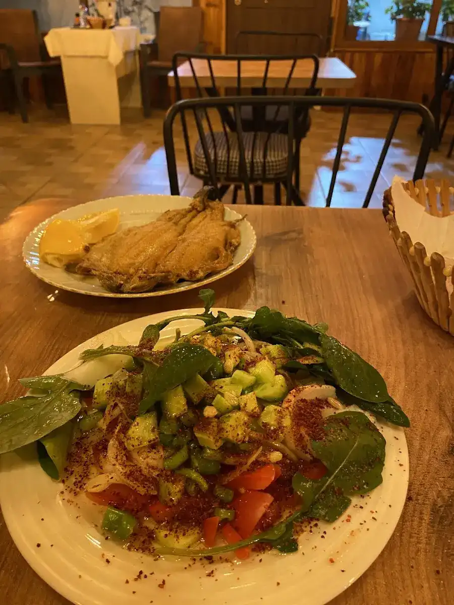 Saray Havuzbaşı alabalık restorant fotoğraf 2