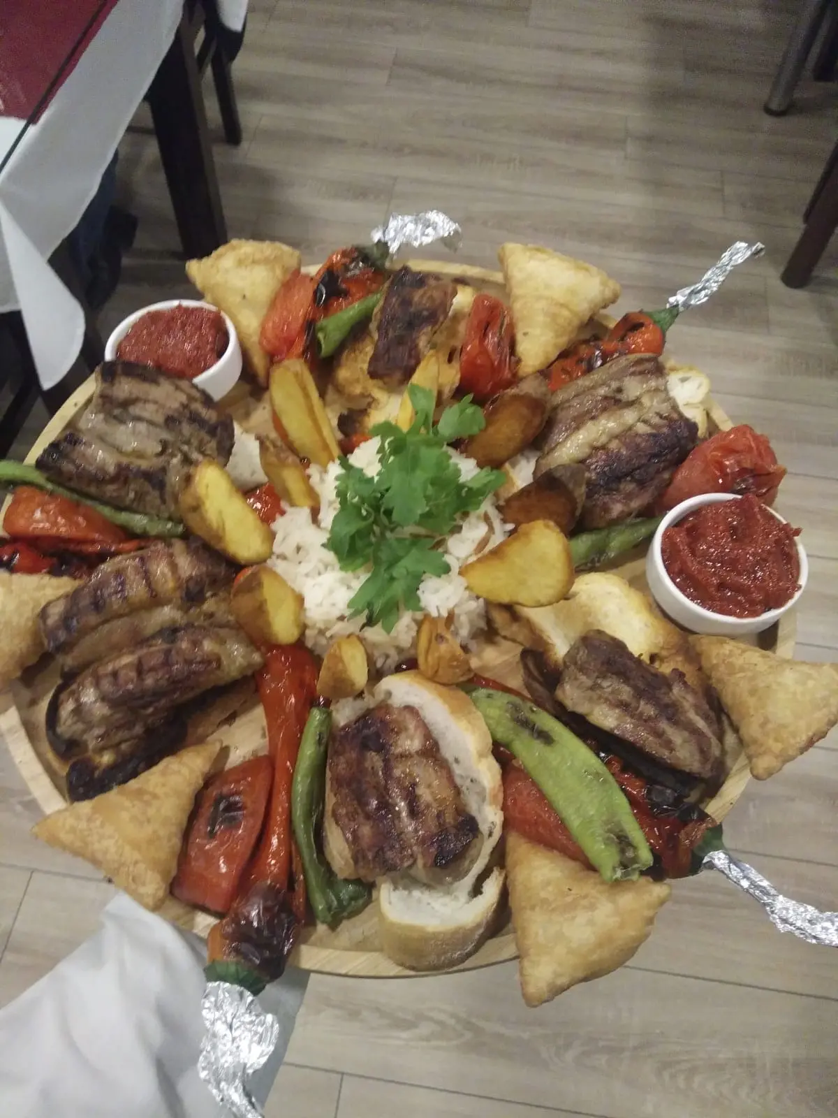 Saray Şehir Restoran fotoğraf 2