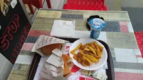 Stop Burger fotoğraf 3