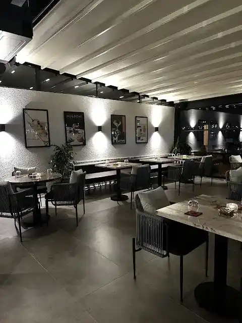 7pm